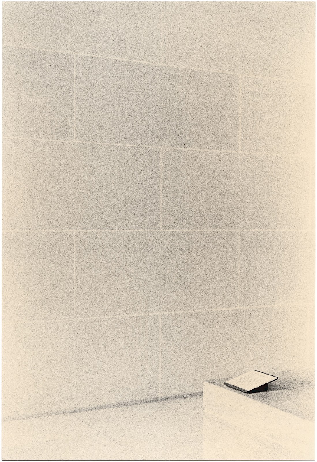 Untitled (wall and label), silver gelatin photograph by Mikael Siirilä